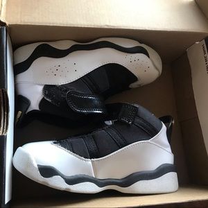 Size 9c toddler black and white Jordan’s
